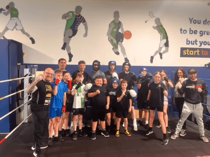 Angels Boxing action photo 6