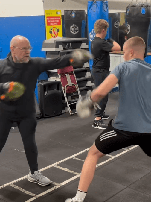 Kickboxing class at Angels Boxing